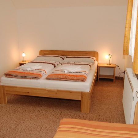 Apartmany Florian Frymburk Bagian luar foto