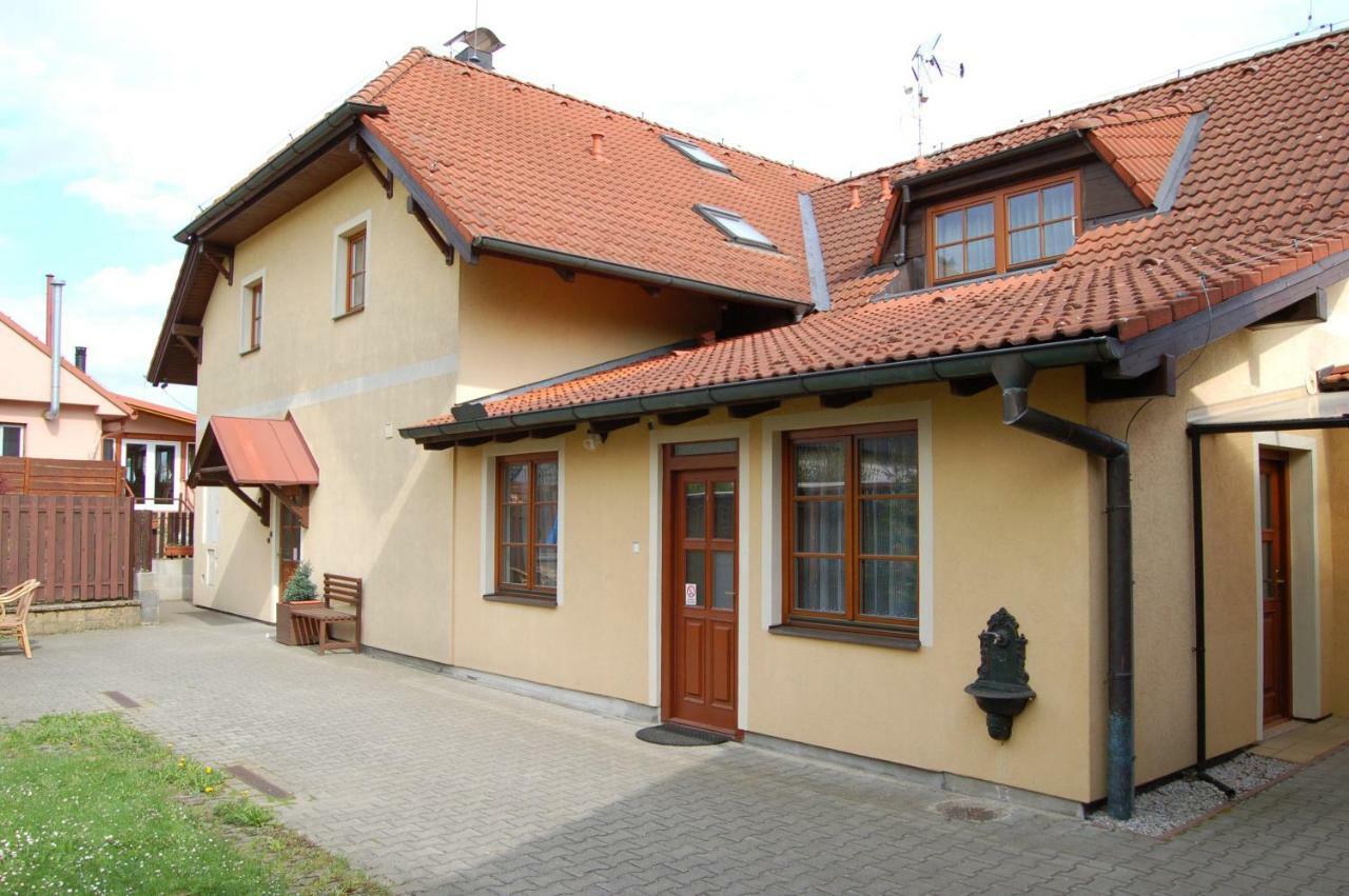Apartmany Florian Frymburk Bagian luar foto