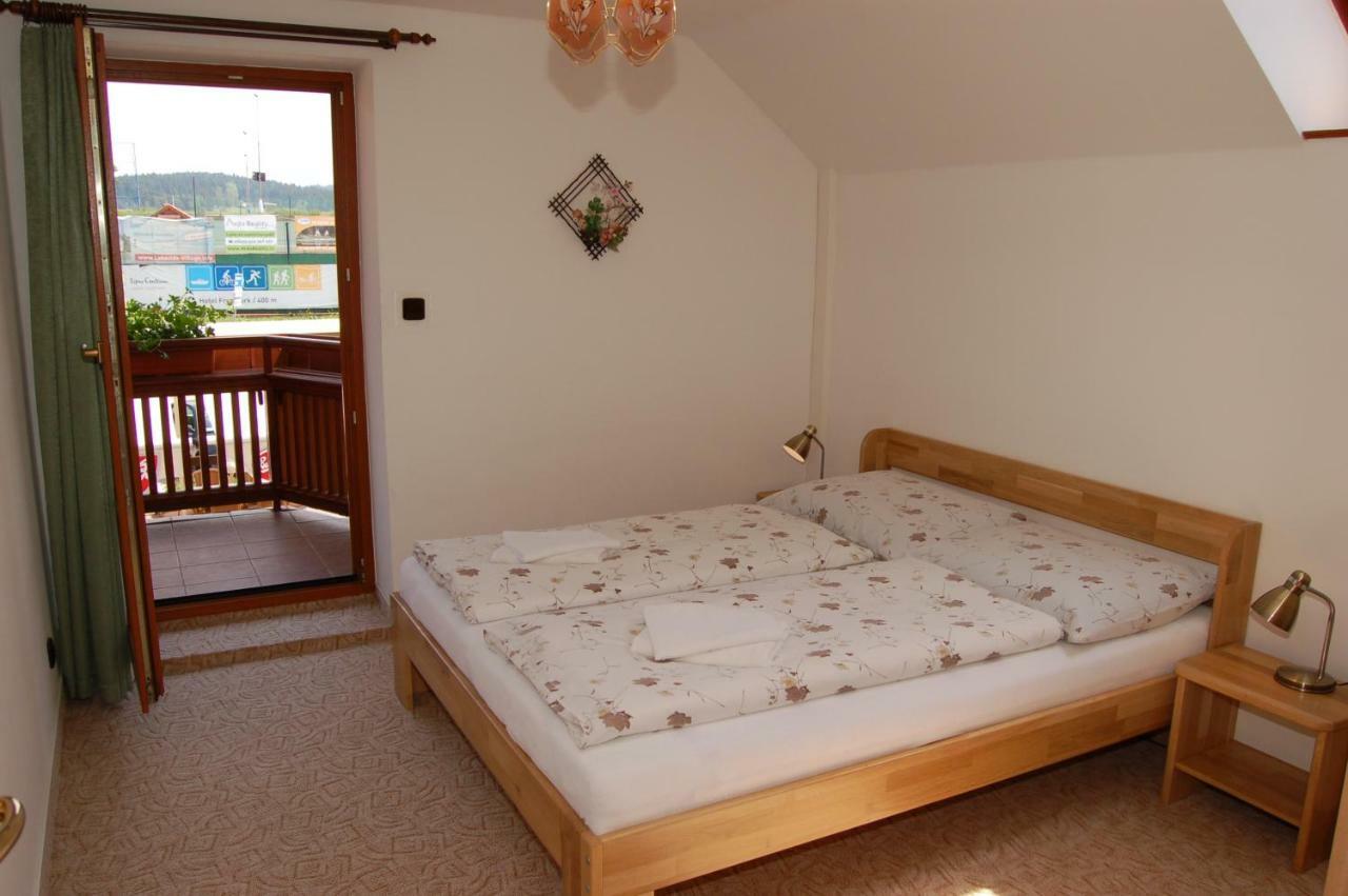 Apartmany Florian Frymburk Bagian luar foto