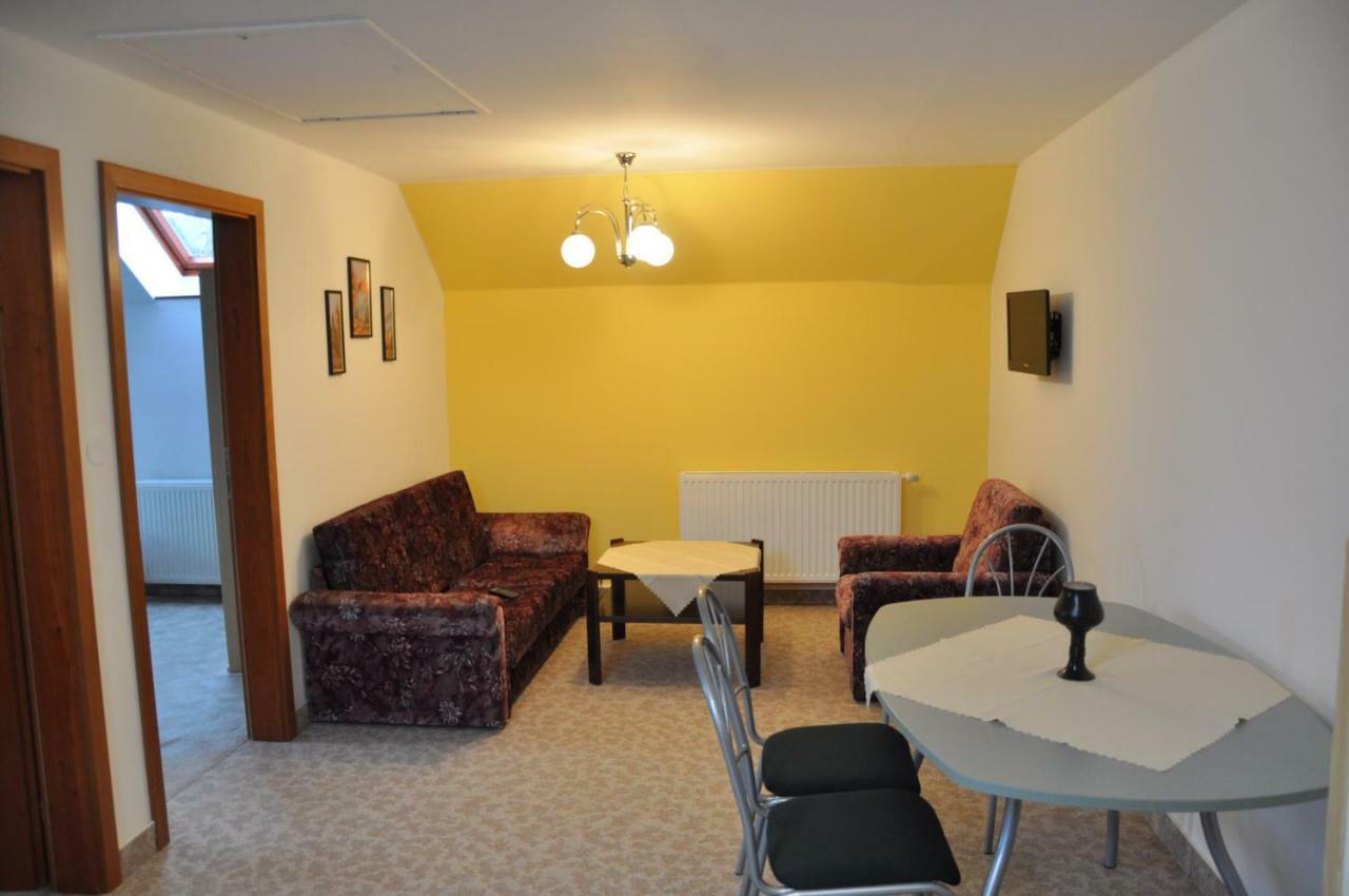 Apartmany Florian Frymburk Bagian luar foto